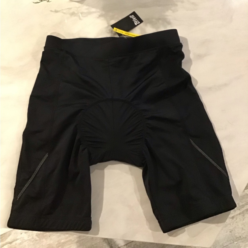 NWT Crivit bike shorts, size medium